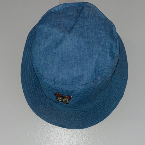Butterfly Embroidery Bucket Hat - Picture 3 of 4